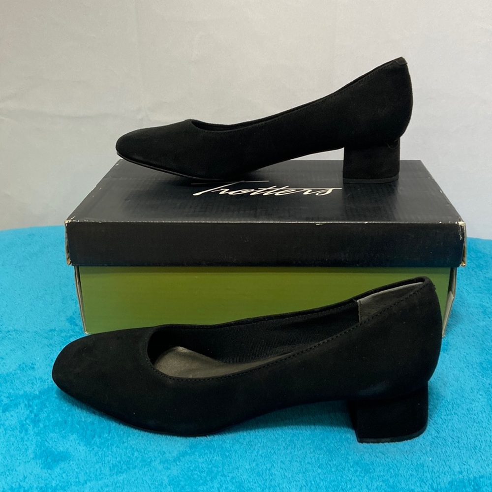 Trotters Lola T1561-003 Pumps